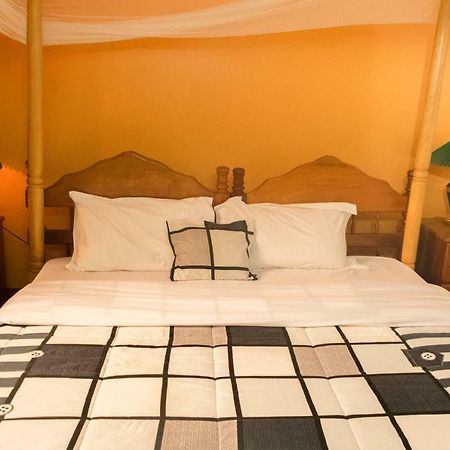 Kayegi Hotel Mbale Esterno foto