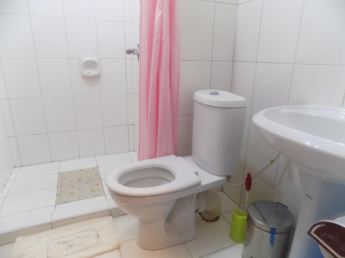 Kayegi Hotel Mbale Esterno foto